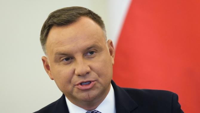 Полският президент спря закон, налагащ цензура в медиите